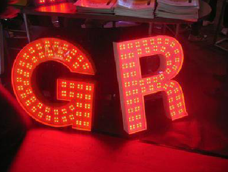 册亨LED发光字常见的安装误区。